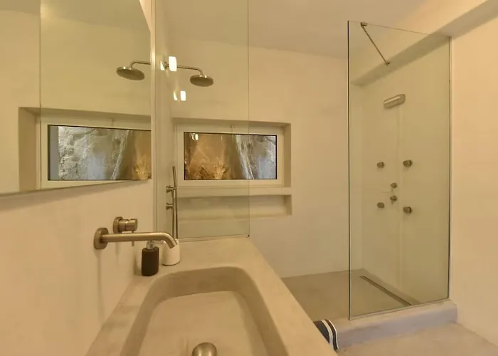 Aethereal With Private Pool And Town Views 빌라 *