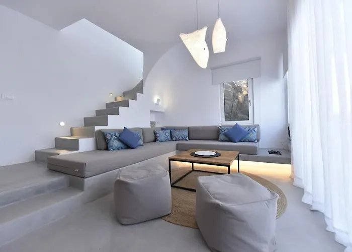 Aethereal With Private Pool And Town Views 빌라