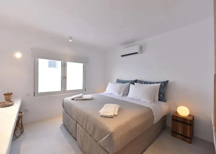 Aethereal With Private Pool And Town Views 빌라