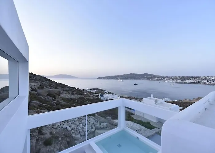 Aethereal With Private Pool And Town Views 빌라 *