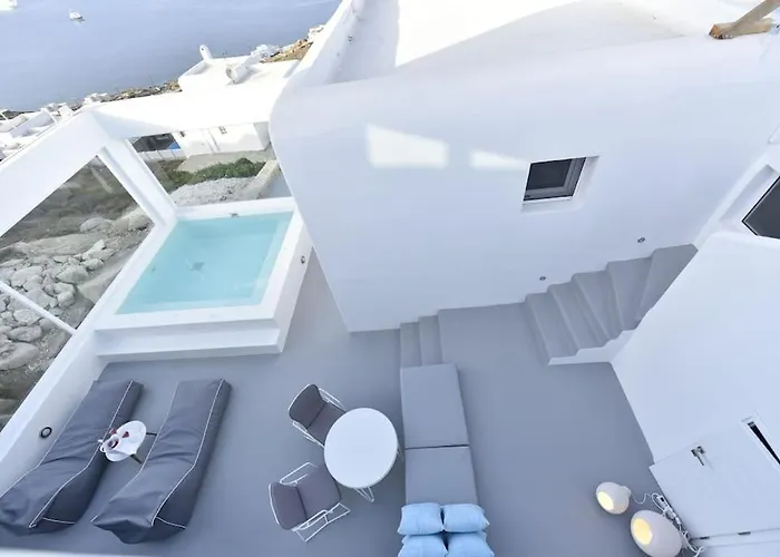 Aethereal With Private Pool And Town Views