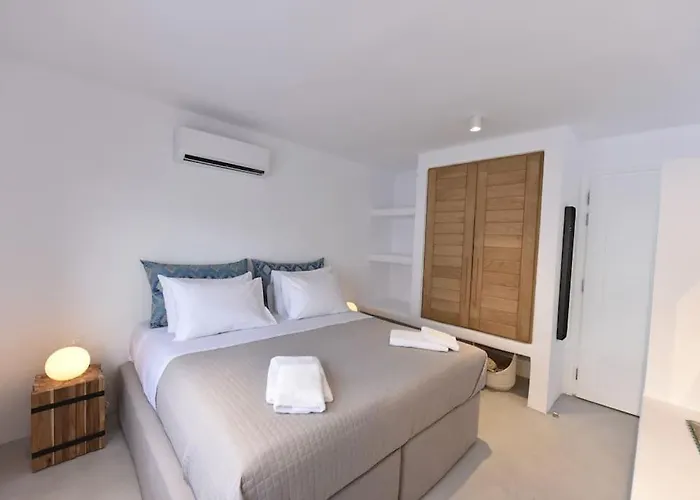 Villa Aethereal With Private Pool And Town Views *