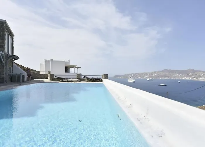 Aethereal With Private Pool And Town Views